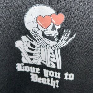 Black graphic pullover sweatshirt 🖤